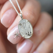 Load image into Gallery viewer, Double Floral White Dendritic Agate Necklace