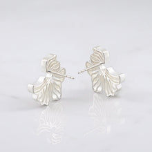 Load image into Gallery viewer, Quilled Garden Wavy Earrings