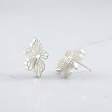 Load image into Gallery viewer, Small Quilled Garden Flower Earrings