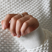 Load image into Gallery viewer, Mandala Floral Pattern Ring