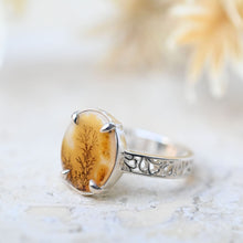 Load image into Gallery viewer, Yellow Dendritic Agate Lace Ring