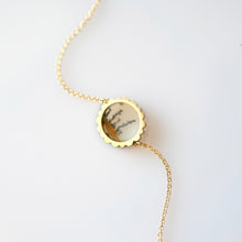 Load image into Gallery viewer, Round Dendritic Agate Bracelet in Yellow Gold