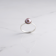 Load image into Gallery viewer, Small Eden Solitaire Pearl Ring