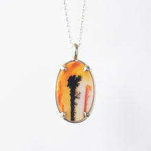 Load image into Gallery viewer, Sunset Dendritic Agate Necklace
