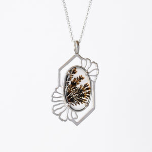 Floral Frame Dendritic Agate Necklace