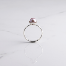 Load image into Gallery viewer, Small Eden Solitaire Pearl Ring
